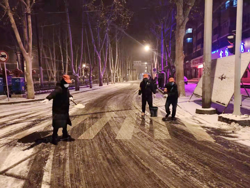雪天里，洛陽(yáng)公交人抗擊疫情的最美風(fēng)景 